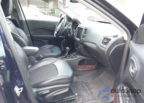 2019 Jeep Compass Trailhawk 4X4 from USA, damaged, VIN 3C4NJDDB4KT733311